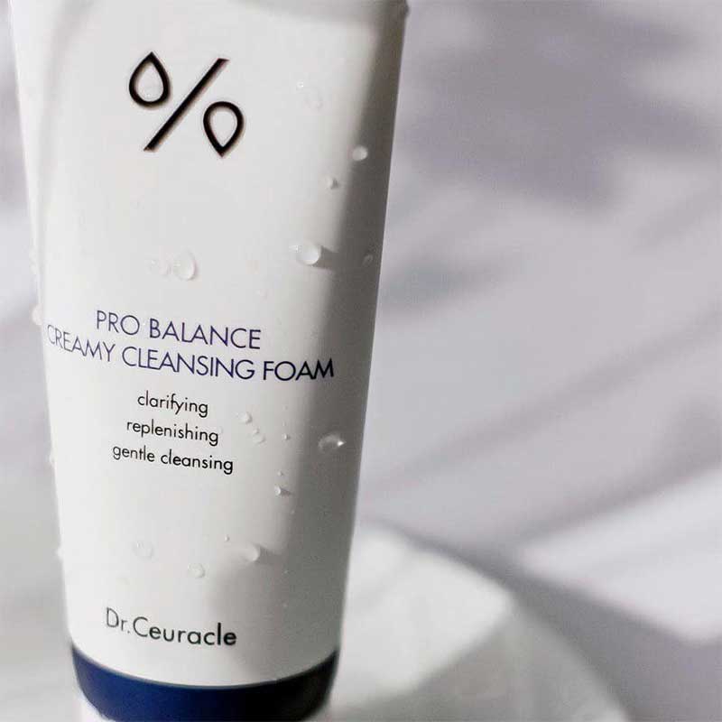 DR. CEURACLE Pro-Balance Creamy Cleansing Foam