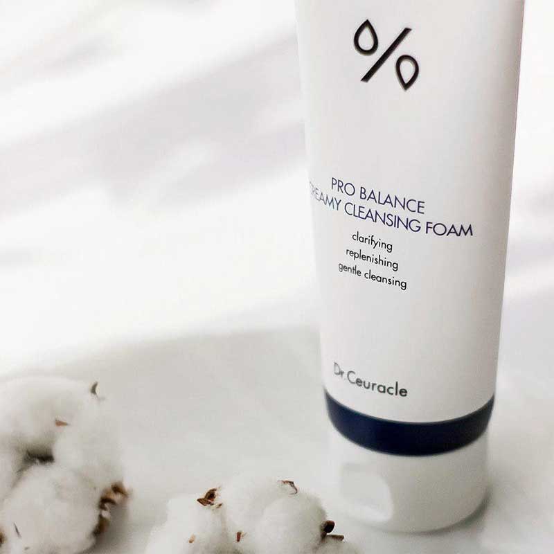 DR. CEURACLE Pro-Balance Creamy Cleansing Foam