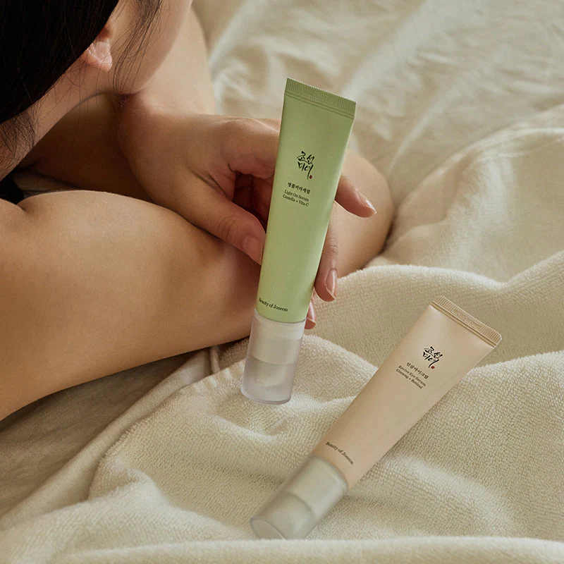 Light On Serum: Centella + Vita C